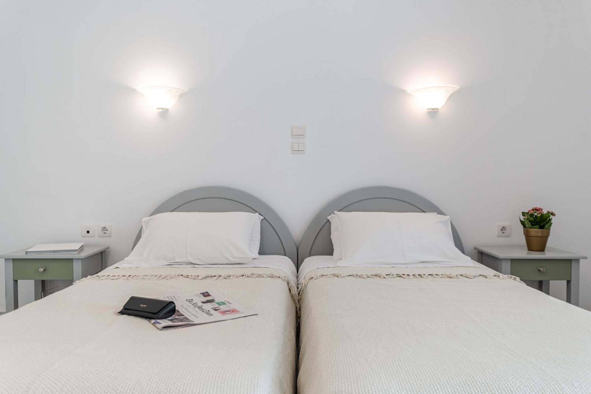 Birbas Hotel Agia Anna  Buitenkant foto